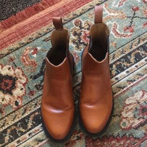 Dr. Martens flora Chelsea boot